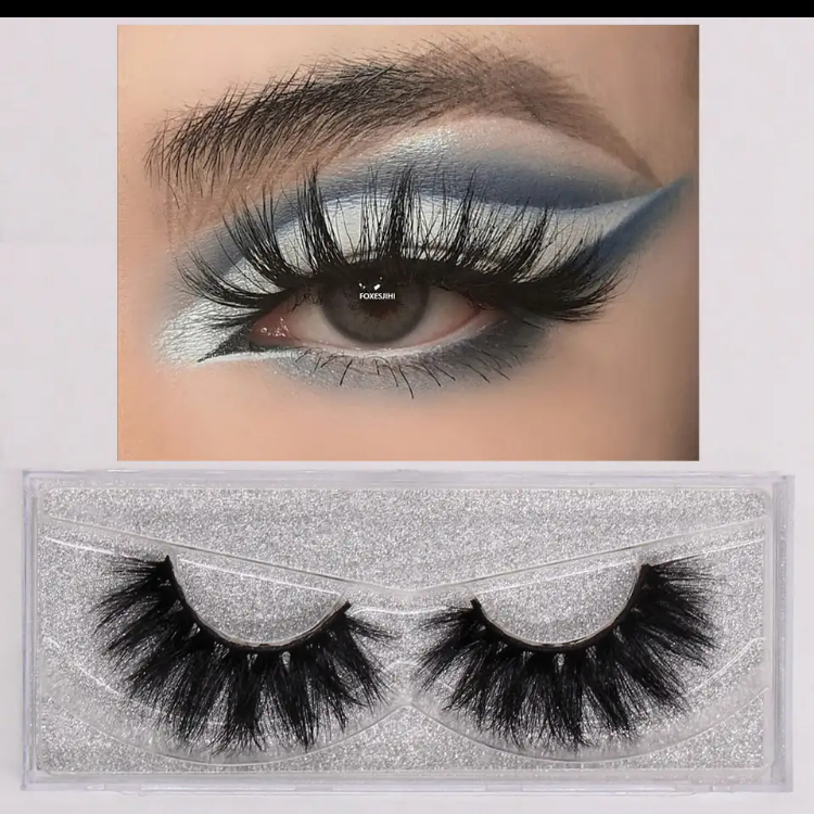 Lively Lashes Tippsy