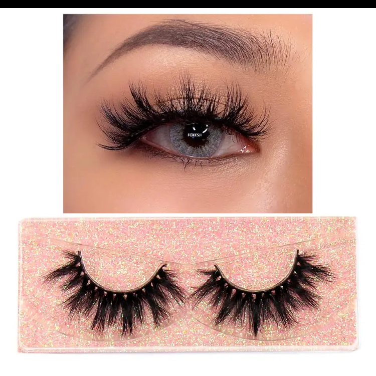 Lively Lashes Queen Viv